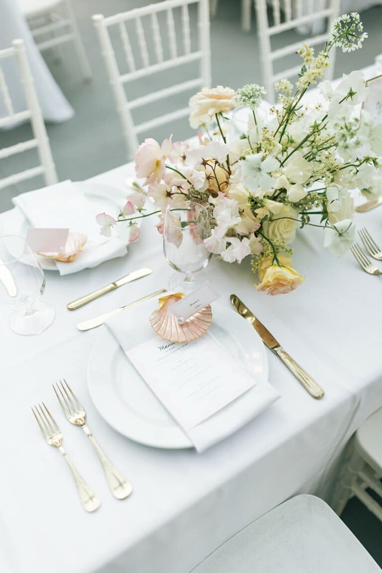 Photography: Betty Globa Photography | Florist: Elle Fleurit Floral Co.