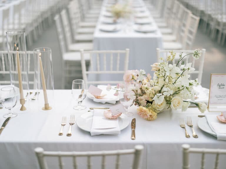 Photography: Betty Globa Photography | Florist: Elle Fleurit Floral Co.
