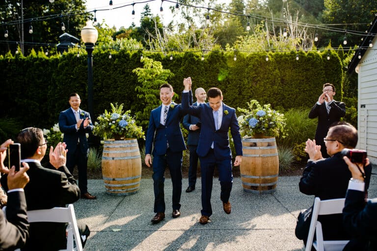 Photo by Seattle Wedding Photographers Jenn Tai & Co